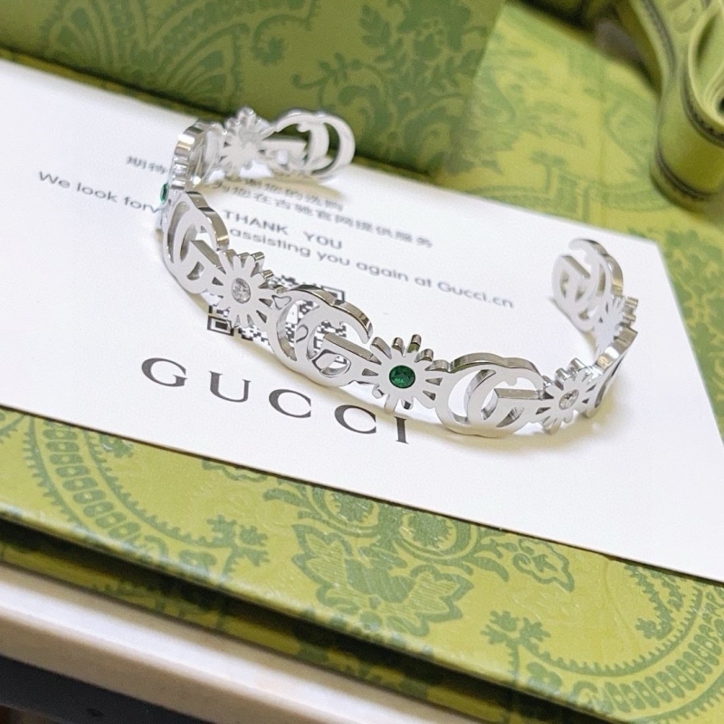 Gvc*1 bracelets